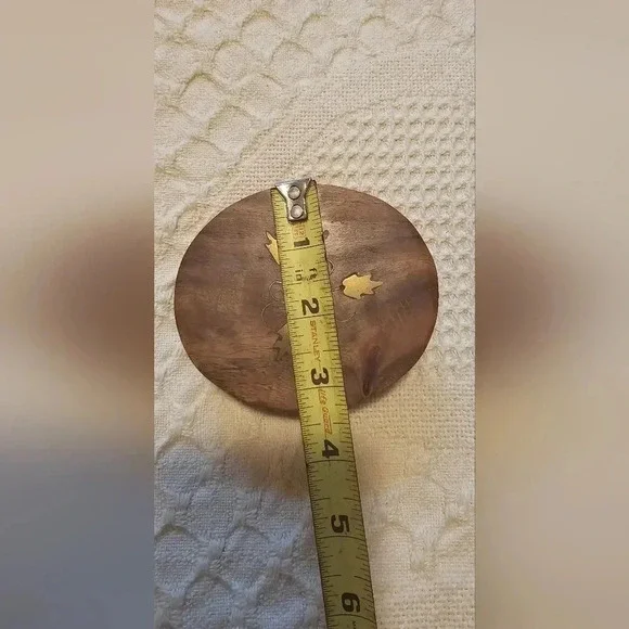 Vintage Handnade Wooden Box W/ Inlayed Brass Leaves​​​​​ - Picture 3 of 6